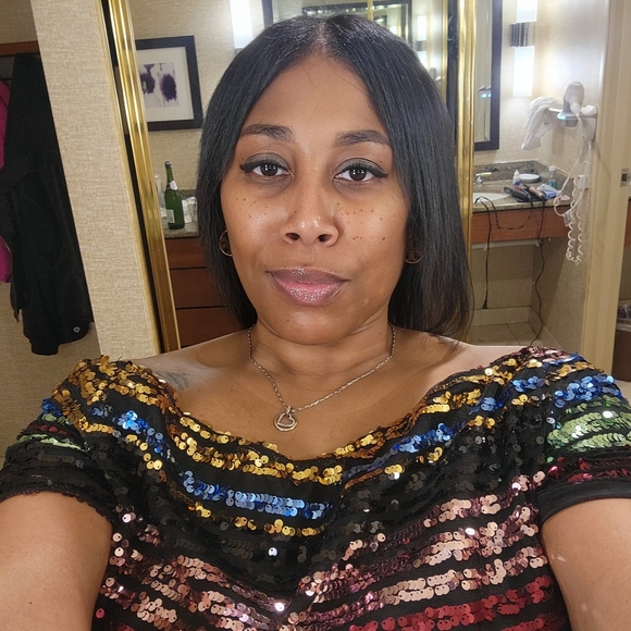 Meet your Posher, Krystal - Picture 4 of 11